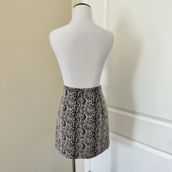 Free People Black Cream Jacquard Snake Animal Print Fall Winter Mini Skirt US 4 - Picture 5 of 14